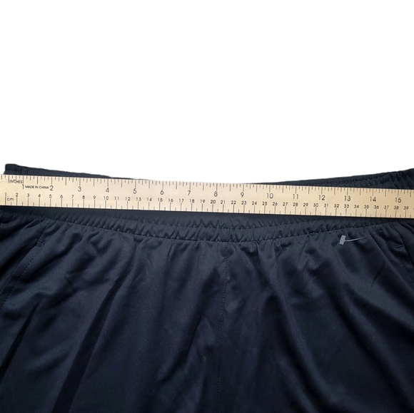 FC Barcelona Shorts size L Soccer Team Barca Black - Picture 5 of 14